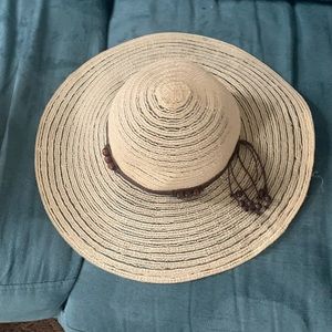 Beach hat